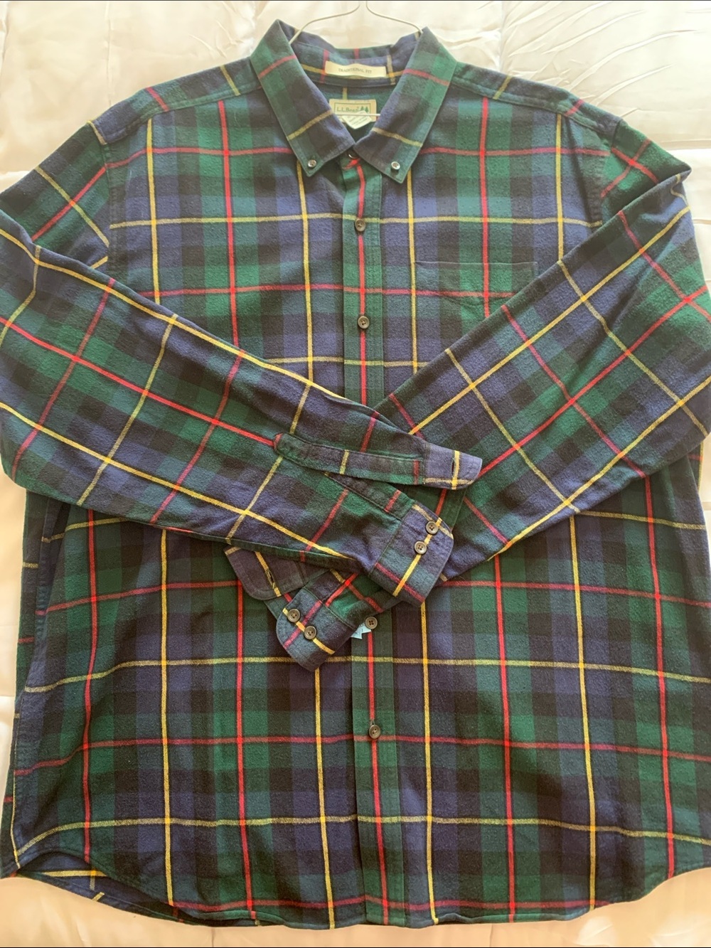 LL Bean Men's Plaid Button-Down Shirt - Green/Navy Traditional Fit